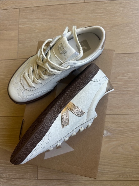 Veja Shoes - Veja White Leather Sneakers with Bark Accent